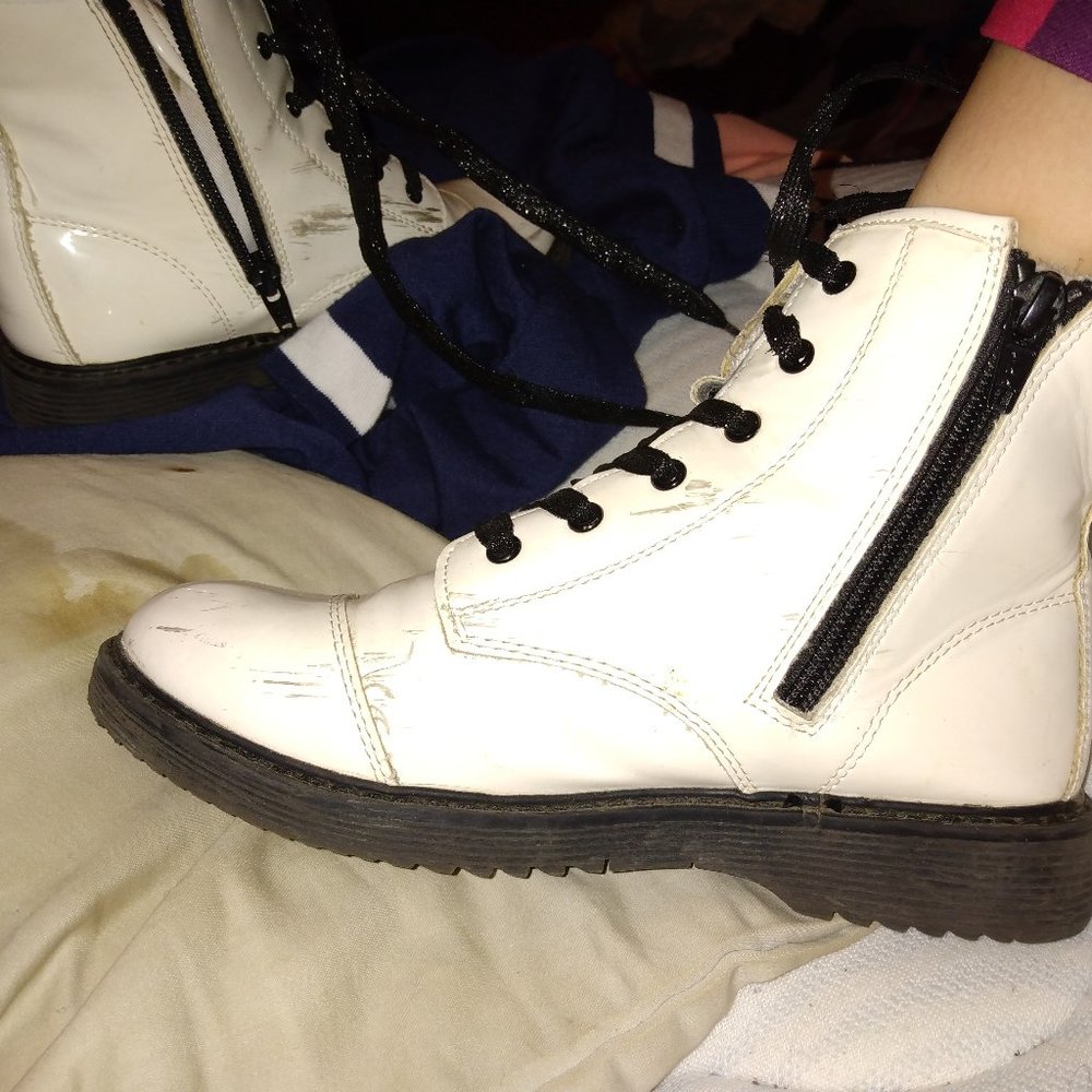Dress boots